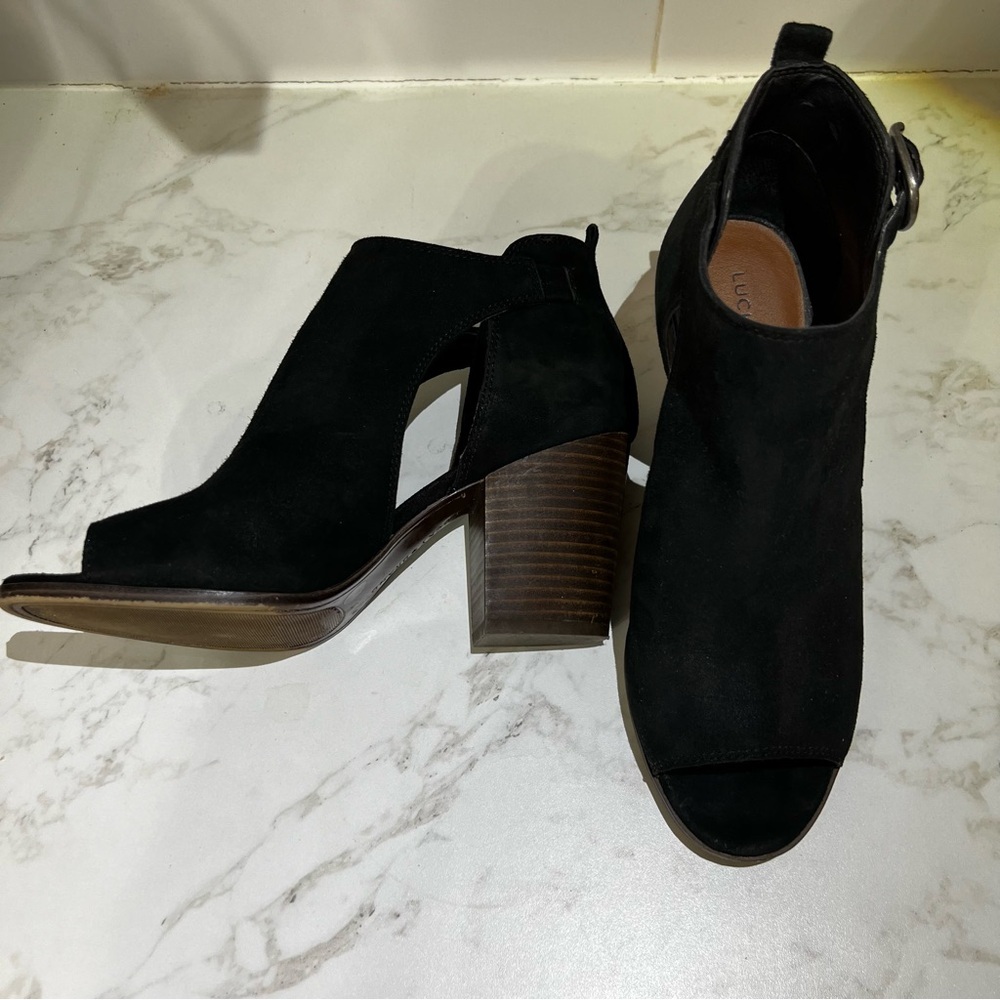 Lucky Brand Suede Peep Toe Black Shootie Sandals sz 10 - Picture 3 of 13